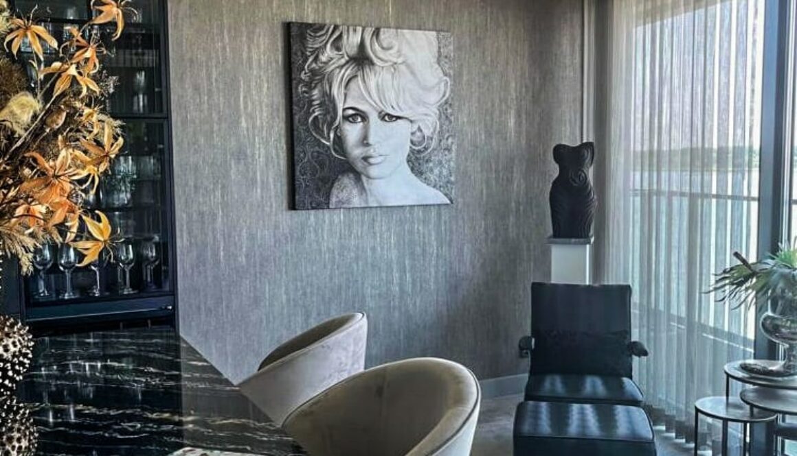 Brigitte-Bardot-geschilder-olieverf-portret-kunst-in-interieur