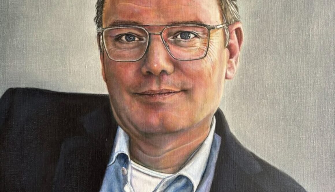 UIT HET JUISTE HOUT GESNEDEN